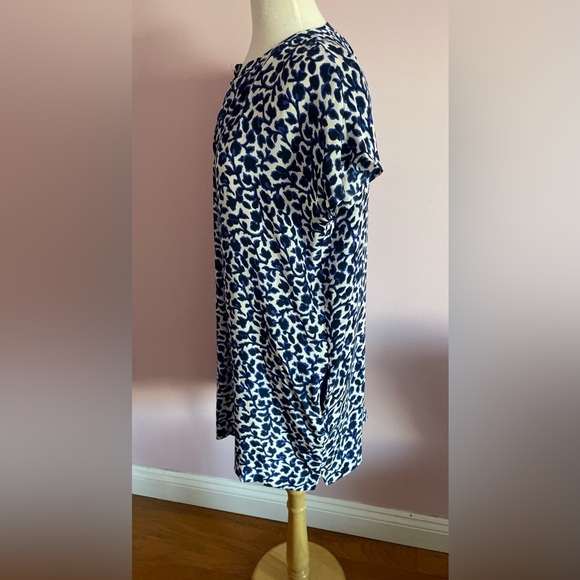 Kenar Silk Dress - Picture 5 of 9